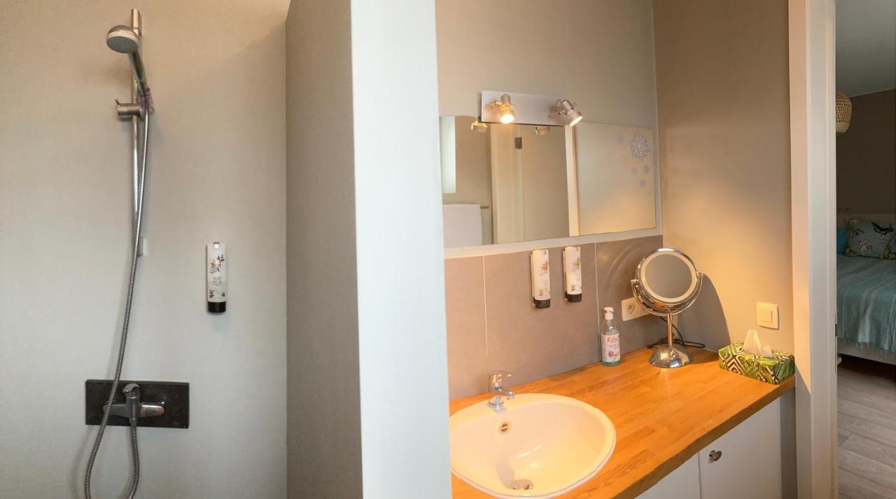 B&B De Grote Plaats โฮกสตราเทน ภายนอก รูปภาพ