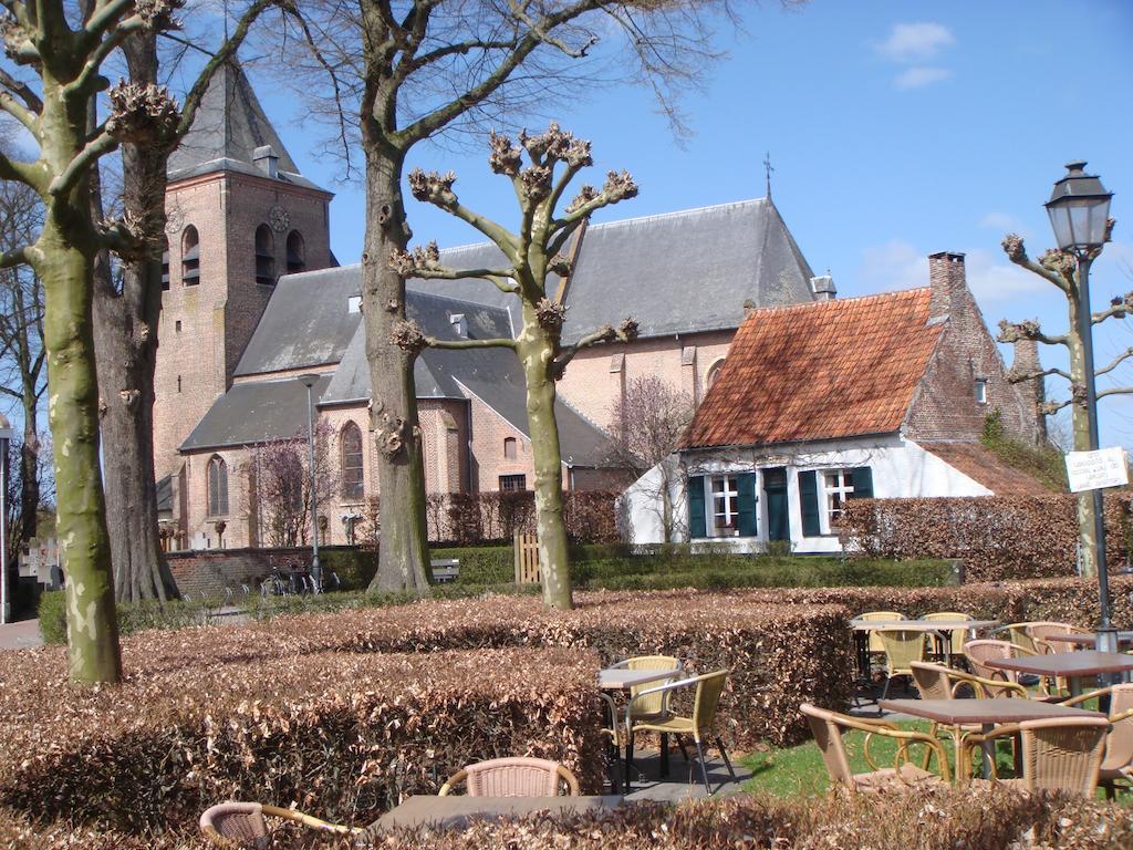 B&B De Grote Plaats โฮกสตราเทน ภายนอก รูปภาพ